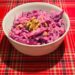 Low-Carb Rotkohl-Apfel-Walnuss Salat mit Sojajoghurt-Dressing