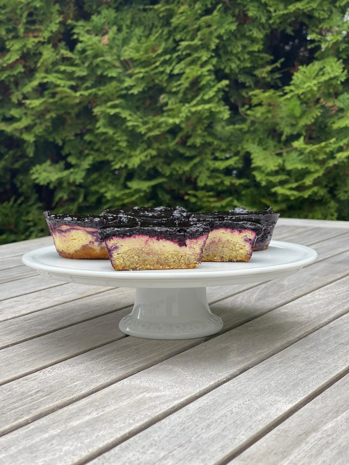 Low-Carb Blueberry-Cheesecake-Törtchen